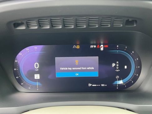 Certified 2023 Volvo XC90 B6 Ultimate w/ Protection Package Premier image 28