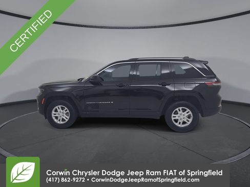 Certified 2023 Jeep Grand Cherokee Laredo AWD/4WD image 9