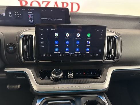 New 2025 Ford Expedition Platinum w/ Stealth Appearance Package image 11