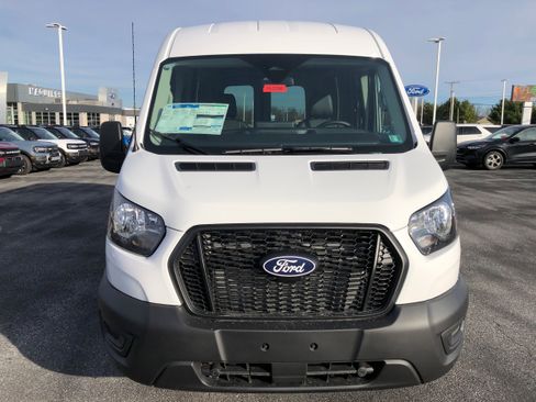 New 2026 Ford Transit 250 148 Medium Roof RWD image 7