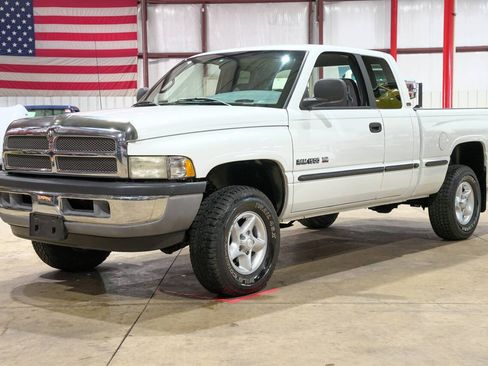 Used 1999 Dodge Ram 1500 Truck 4x4 Quad Cab image 1