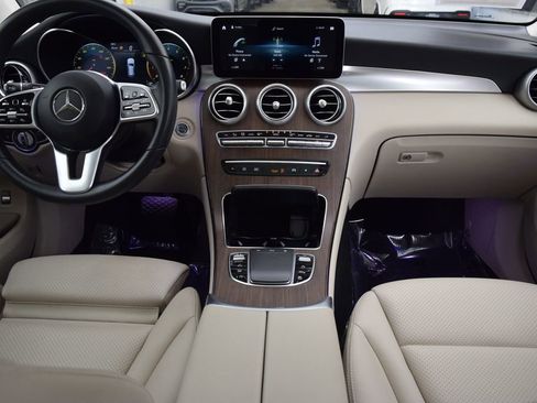 Used 2022 Mercedes-Benz GLC 300 image 20