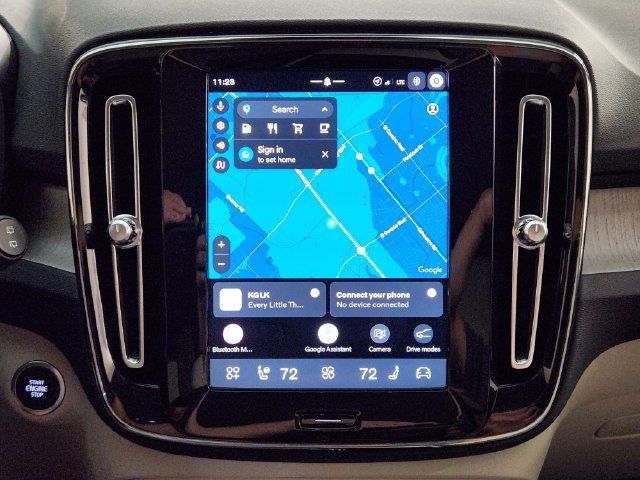 Certified 2026 Volvo XC40 B5 Plus w/ Protection Package Premier AWD/4WD image 17