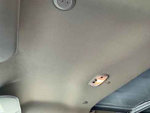 Used 2023 Chevrolet Express 3500 w/ Driver Convenience Package image 28