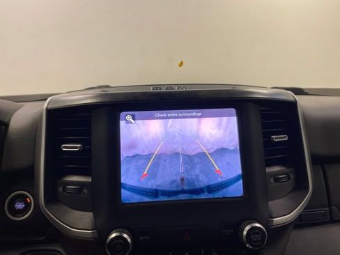 Used 2019 RAM 1500 Big Horn AWD/4WD image 12