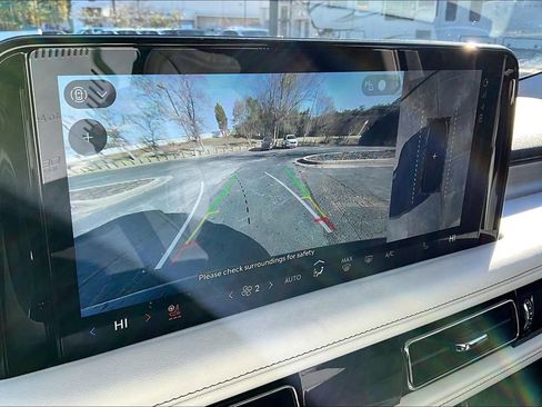 Used 2025 Lincoln Aviator Reserve w/ Equipment Group 201A image 21