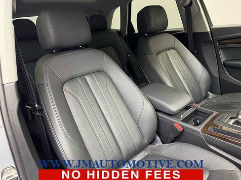 Used 2019 Audi Q5 2.0T Premium w/ Convenience Package AWD/4WD image 21