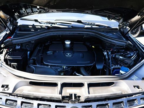 Used 2015 Mercedes-Benz ML 350 4MATIC image 35
