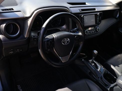 Used 2018 Toyota RAV4 Limited AWD/4WD image 11