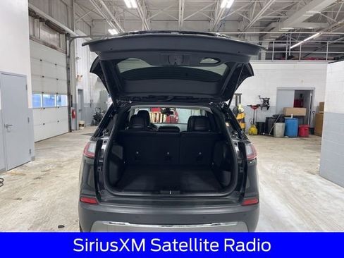 Used 2019 Jeep Cherokee Limited image 8