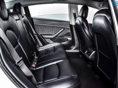 Used 2021 Tesla Model 3 Standard Range Plus image 20