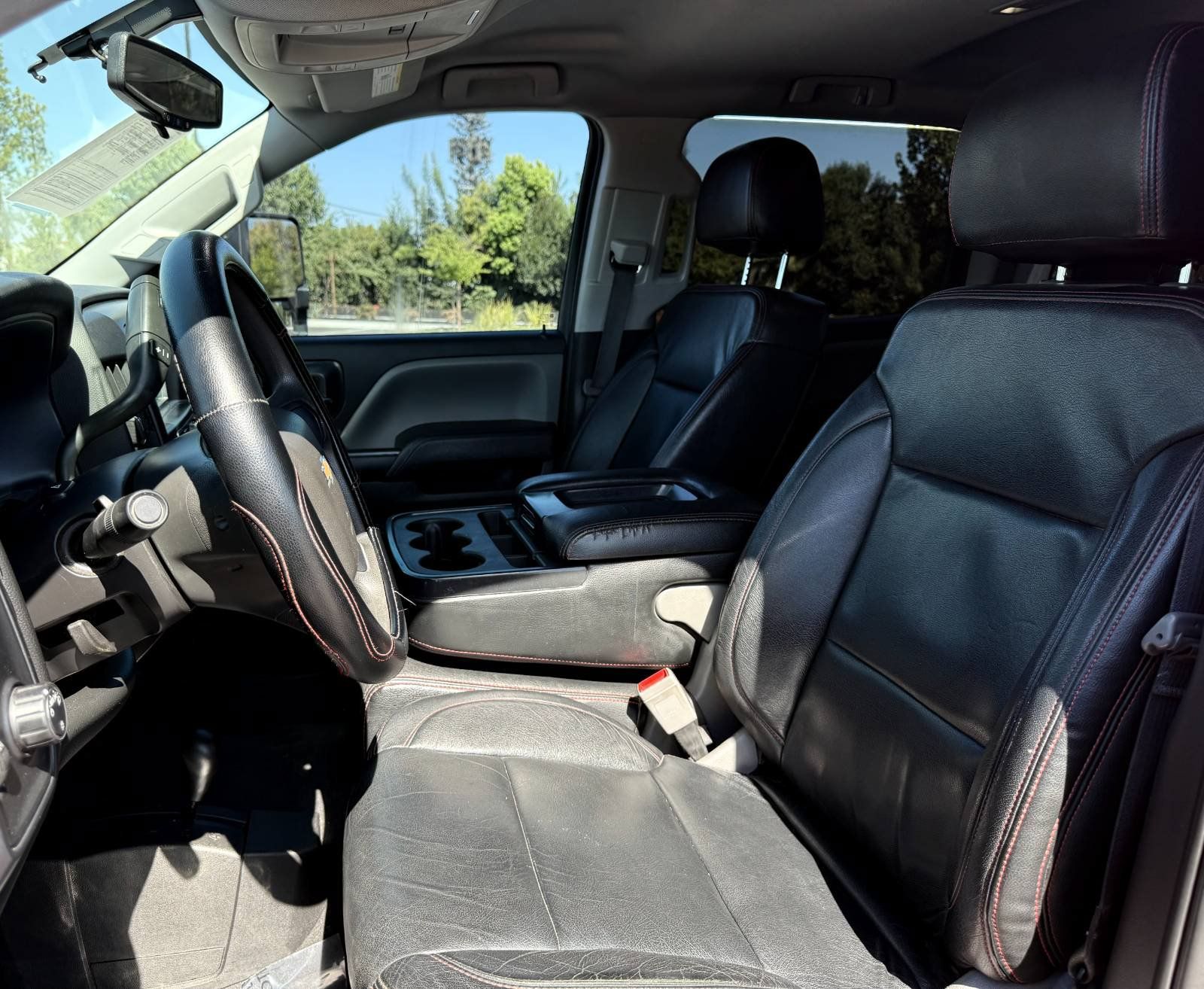 Used 2018 Chevrolet Silverado 1500 Custom w/ Custom Convenience Package AWD/4WD image 17