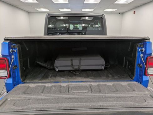 Used 2024 Jeep Gladiator Sport image 24