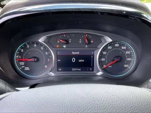 Used 2023 Chevrolet Traverse LT FWD image 10