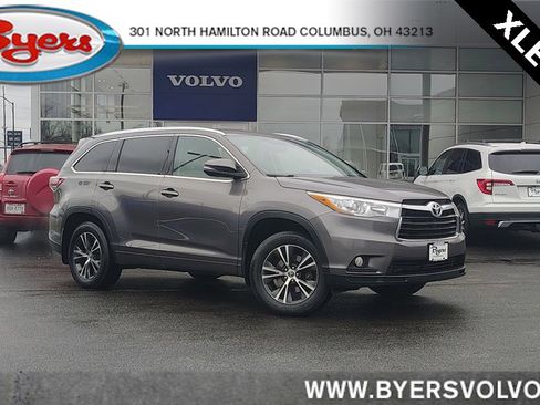 Used 2016 Toyota Highlander XLE image 1