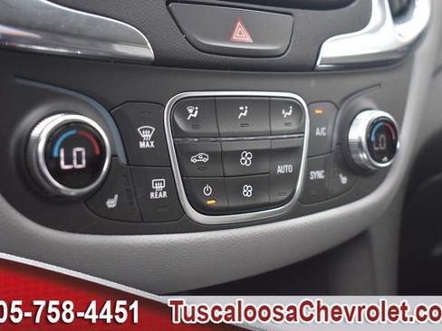 Used 2020 Chevrolet Equinox LT FWD image 35