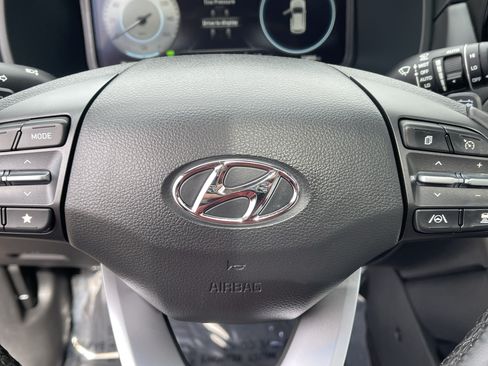 Certified 2023 Hyundai Kona Limited FWD image 23