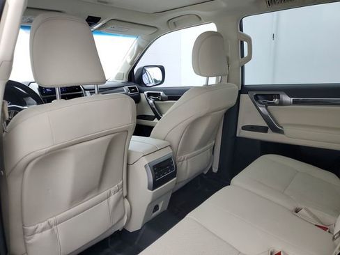 Used 2023 Lexus GX 460 Premium w/ Premium Package AWD/4WD image 13