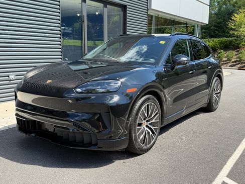New 2026 Porsche Cayenne S AWD/4WD image 1