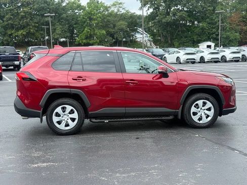 Used 2025 Toyota RAV4 LE AWD/4WD image 9
