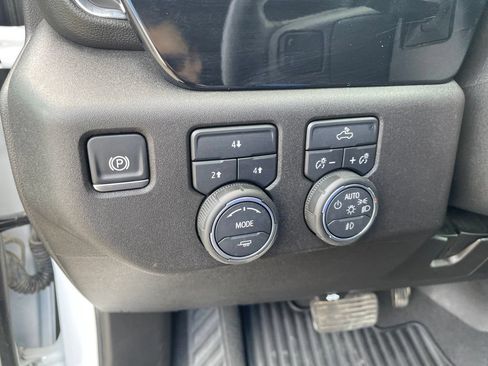 Used 2025 Chevrolet Silverado 2500 LT w/ Convenience Package AWD/4WD image 25