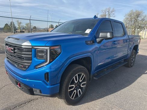 Used 2023 GMC Sierra 1500 AT4 w/ Technology Package image 3