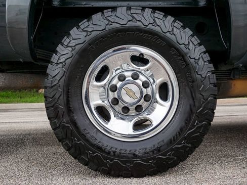 Used 2004 Chevrolet Silverado 2500 LS AWD/4WD image 36