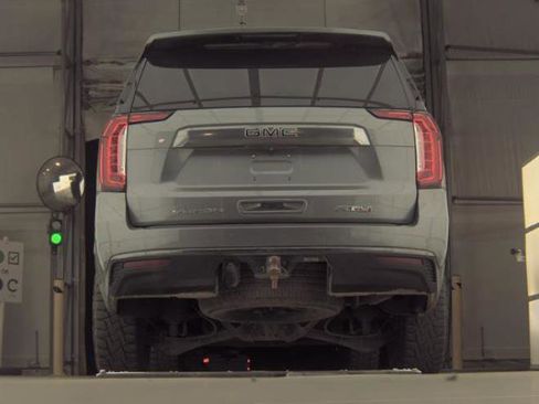 Used 2021 GMC Yukon XL AT4 w/ AT4 Premium Plus Package image 5