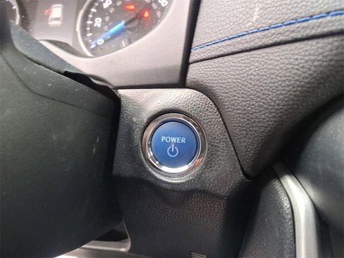 Used 2022 Toyota RAV4 SE image 25