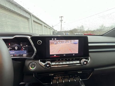 Used 2023 GMC Canyon Elevation w/ Elevation Premium Package image 17