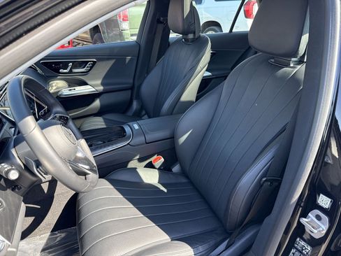 Used 2025 Mercedes-Benz E 450 4MATIC All-Terrain Wagon image 12