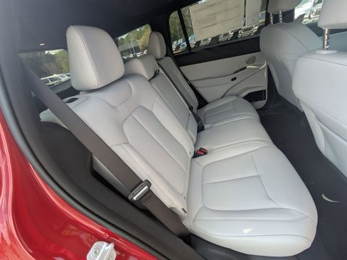 New 2026 Jeep Cherokee Limited AWD/4WD image 27