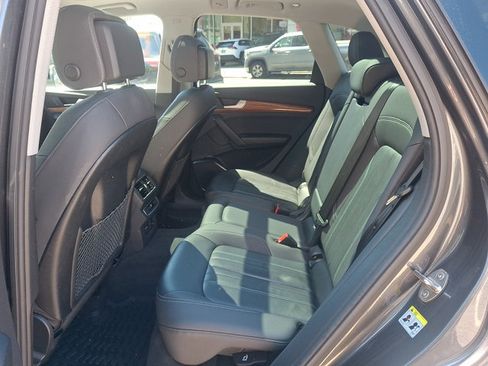 Used 2023 Audi Q5 2.0T Premium AWD/4WD image 10