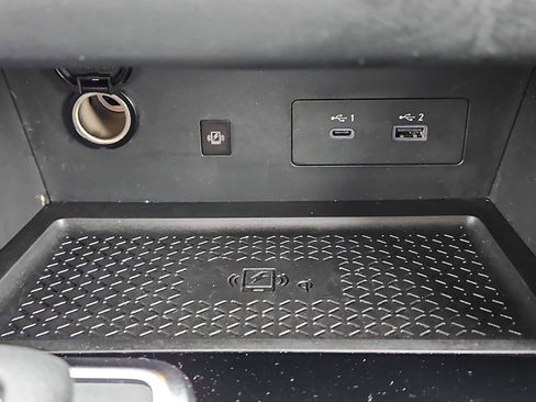 Used 2024 Nissan Pathfinder SL image 47