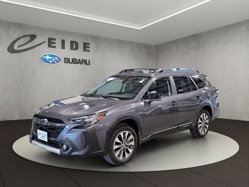 Used 2025 Subaru Outback Limited AWD/4WD image 2