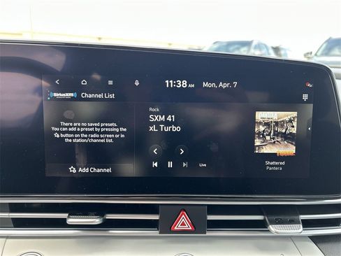 New 2025 Hyundai Elantra Limited image 24