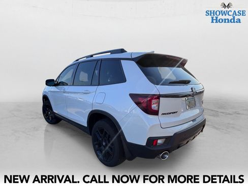 Used 2024 Honda Passport Black Edition image 4