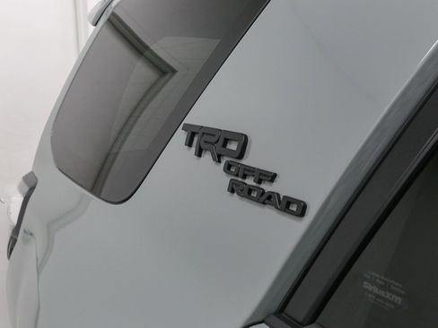 Used 2023 Toyota 4Runner TRD Off-Road Premium w/ Off Road Premium Plus Package AWD/4WD image 8