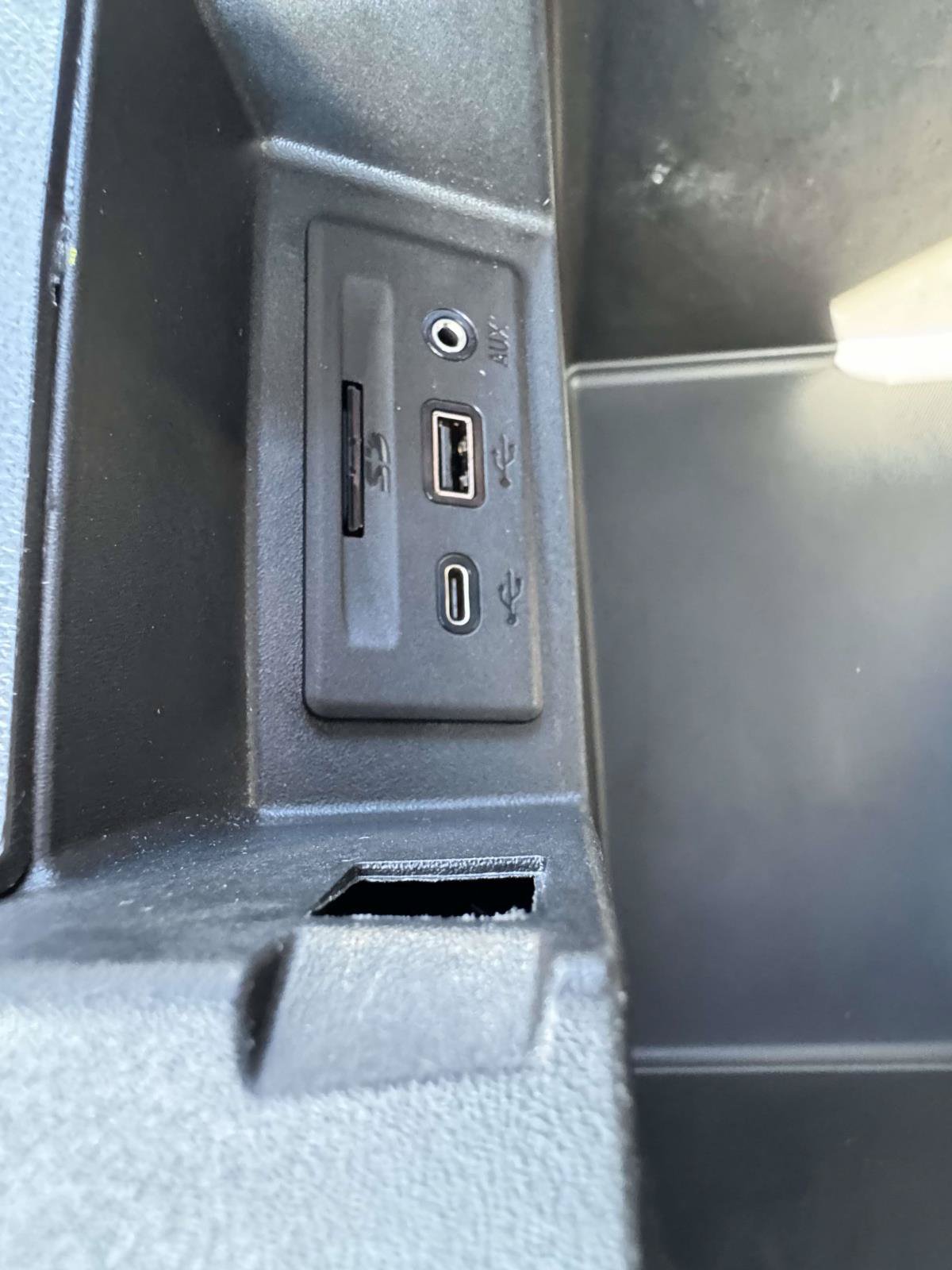 Used 2020 GMC Sierra 1500 AT4 w/ AT4 Premium Package AWD/4WD image 44