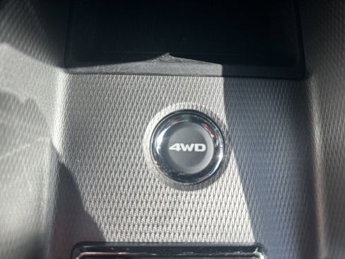 Used 2025 Mitsubishi Outlander Sport LE AWD/4WD image 18