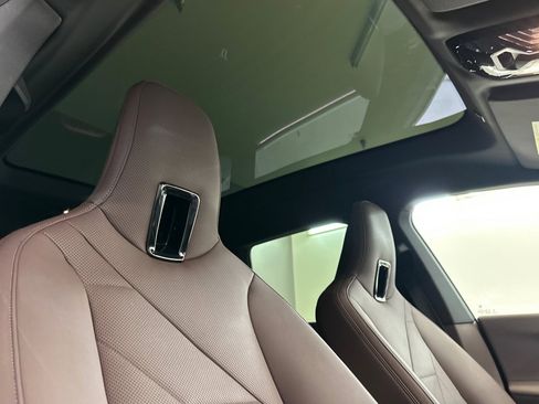 Used 2023 BMW iX xDrive50 w/ Premium Package image 26