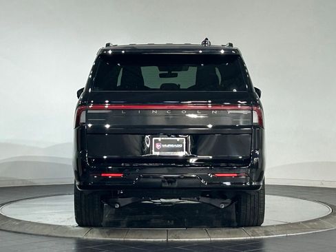 New 2026 Lincoln Navigator L Reserve AWD/4WD image 7