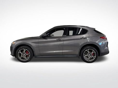 Used 2023 Alfa Romeo Stelvio Sprint AWD/4WD image 2