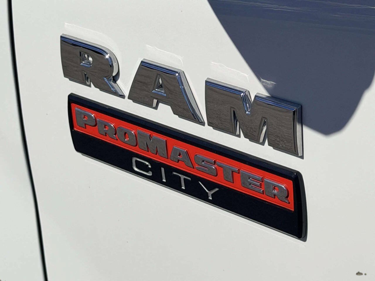 Used 2019 RAM ProMaster City Tradesman FWD image 17