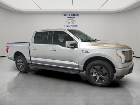 Used 2024 Ford F150 Lightning Lariat AWD/4WD image 7