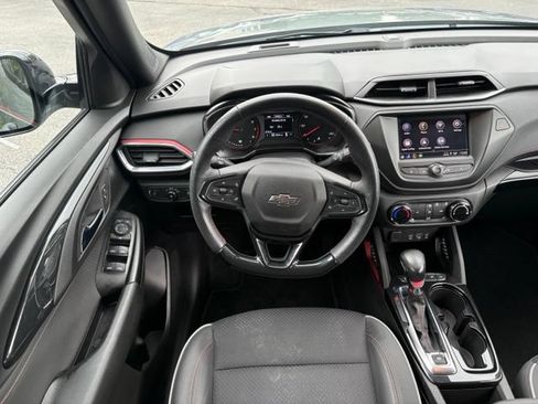 Used 2023 Chevrolet TrailBlazer RS AWD/4WD image 18
