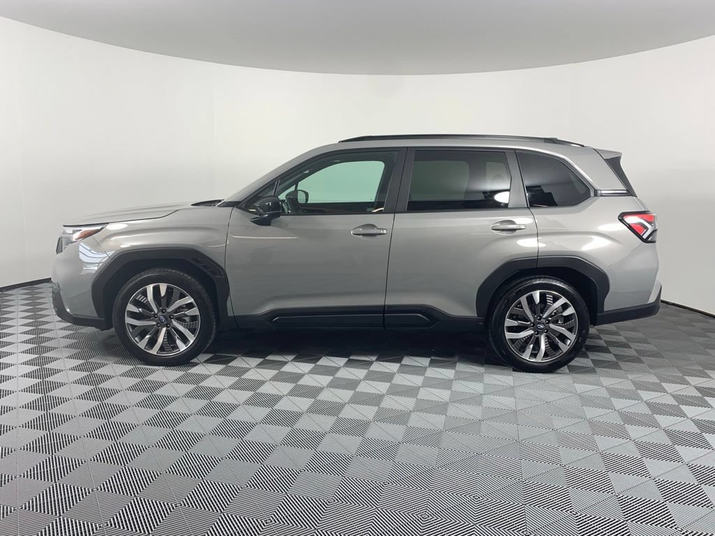 Used 2026 Subaru Forester Touring AWD/4WD image 3