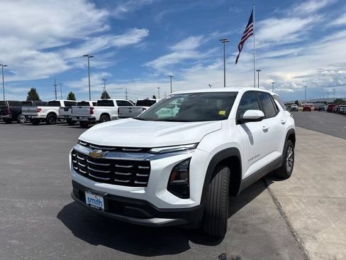 Certified 2025 Chevrolet Equinox LT AWD/4WD image 7