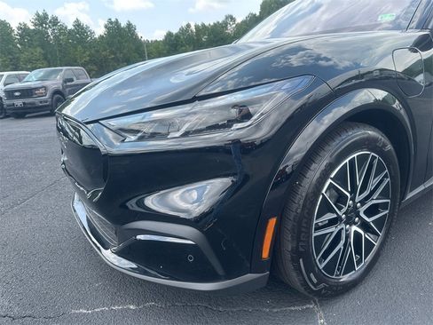 New 2025 Ford Mustang Mach-E Premium image 10