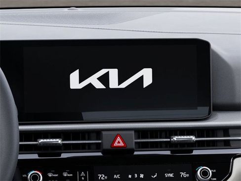 New 2026 Kia Sportage EX image 21